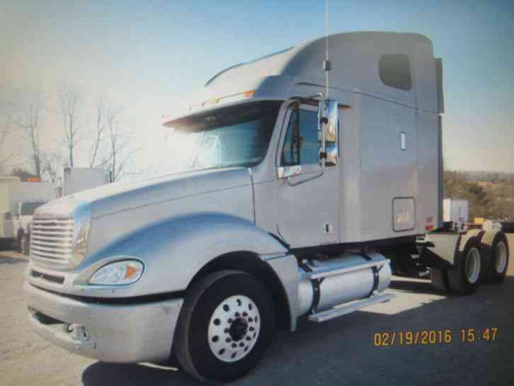 Freightliner Columbia (2004)