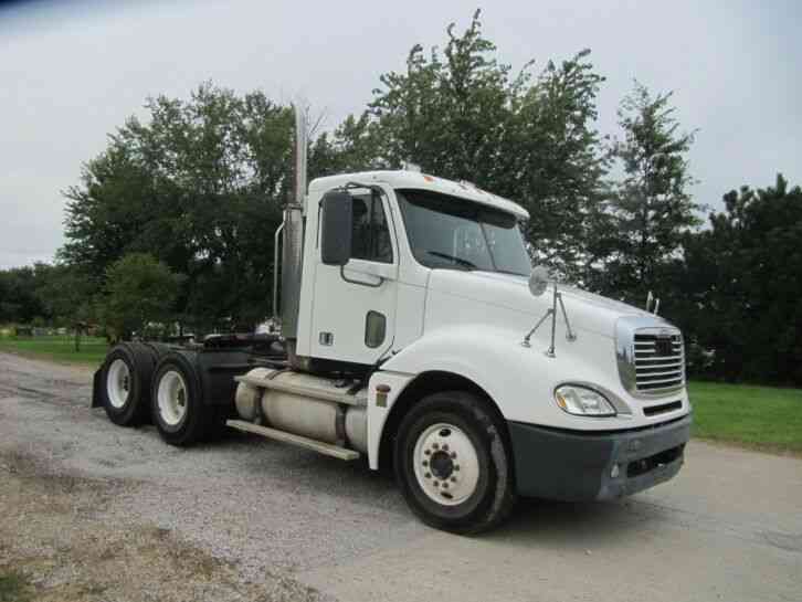 Freightliner Columbia 120 (2004)