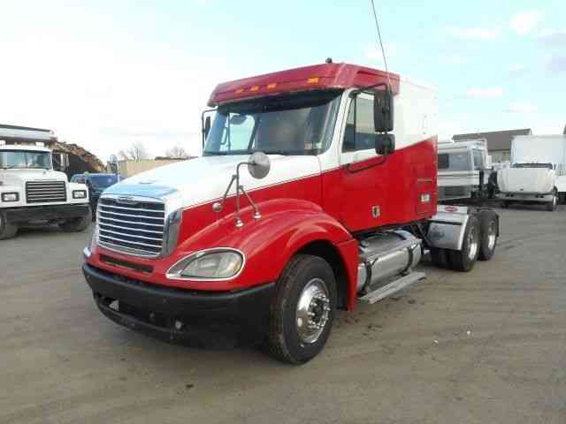 Freightliner COLUMBIA (2004)