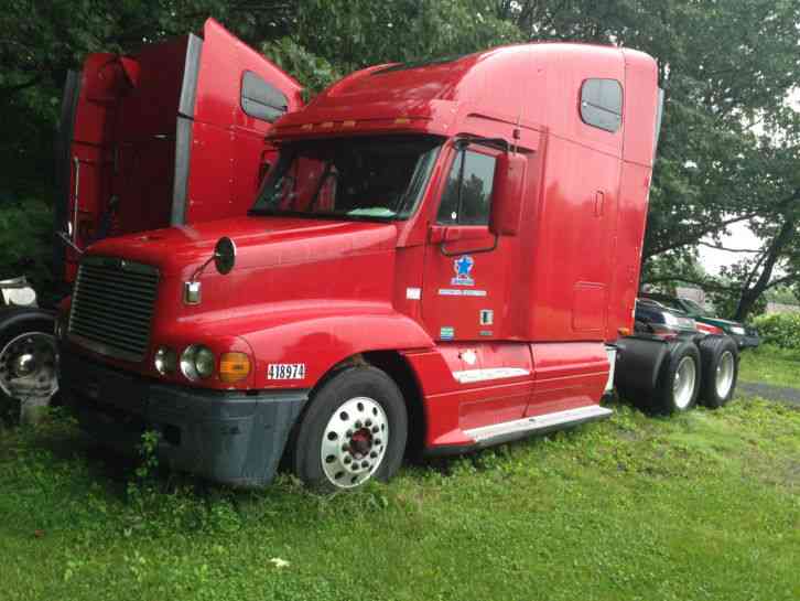 Freightliner Sentry 120 (2004)