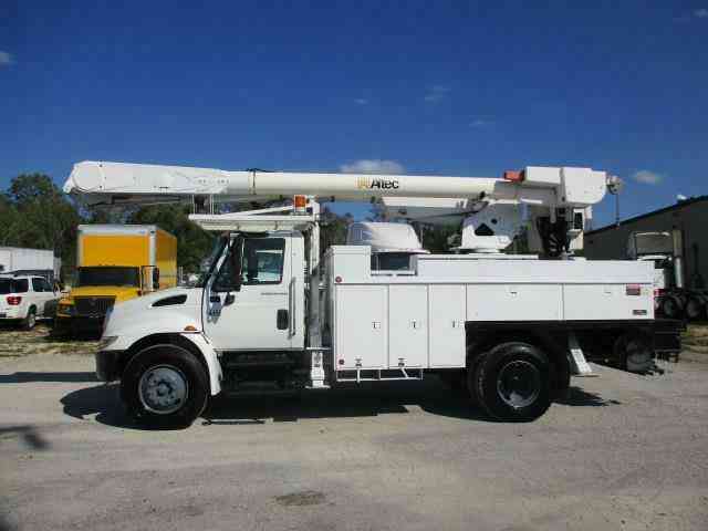 International 4400 (2004)