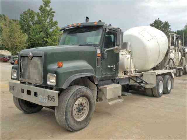 International 5500i MIXER -- (2004)