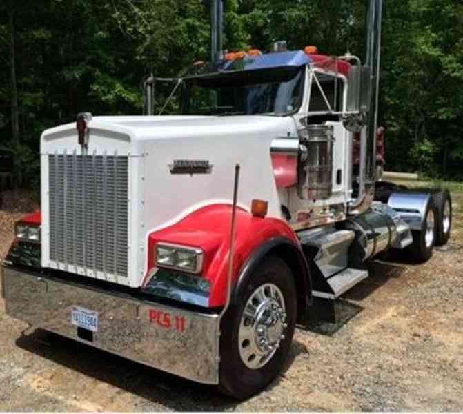 Kenworth L900 (2004)