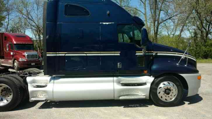 Kenworth T2000 (2004)