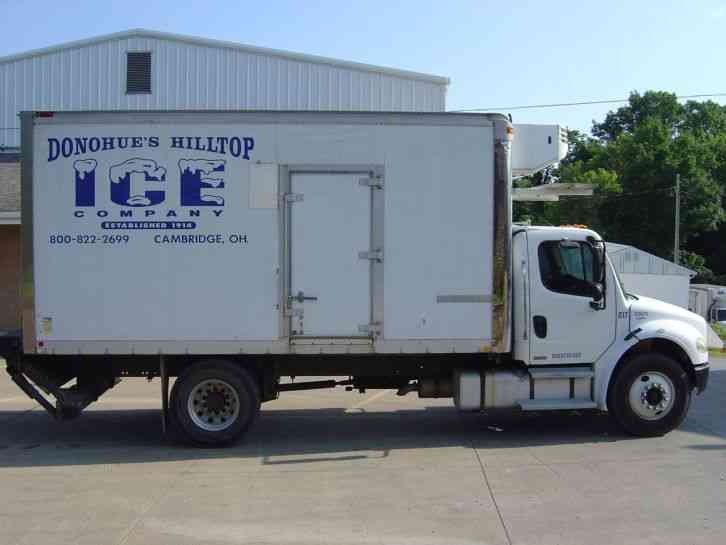 Freightliner M2 (2004)