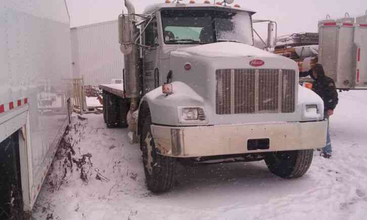 Peterbilt 330 (2004)