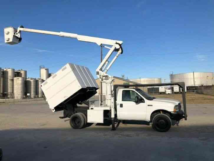 Ford F-550 XL mini chipper box (2004)
