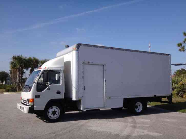 Chevrolet W4500 Box Truck (2005)