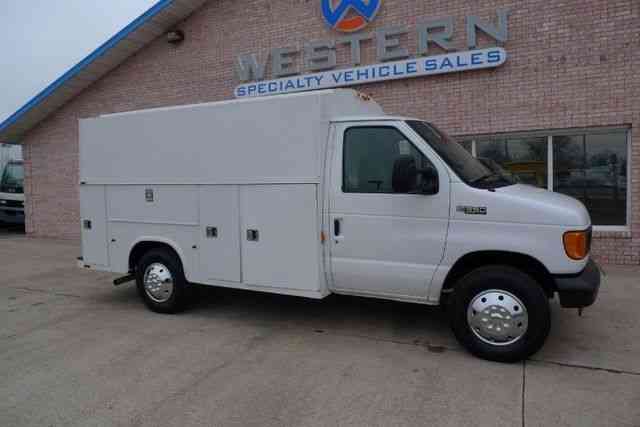 Ford Service Body Van (2005)