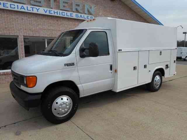Ford KUV Van (2005) : Utility / Service 