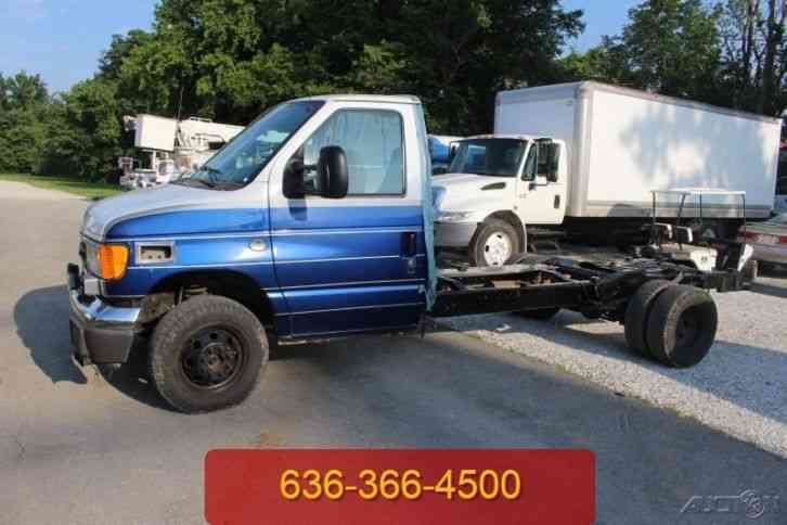 Ford E450 (2004)