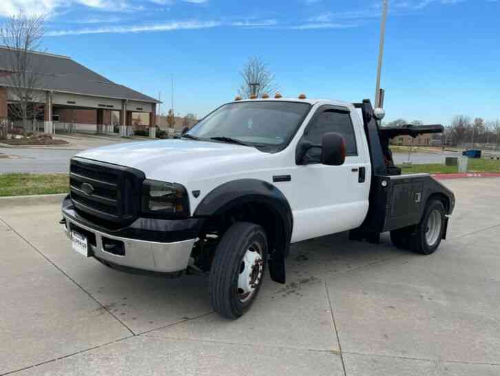 Ford F-450 Repo Tow Truck. Self Loader Wrecker. Century wrecker bed (2005)