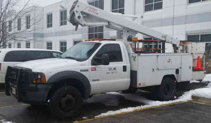 Ford F-550 Bucket (2005)