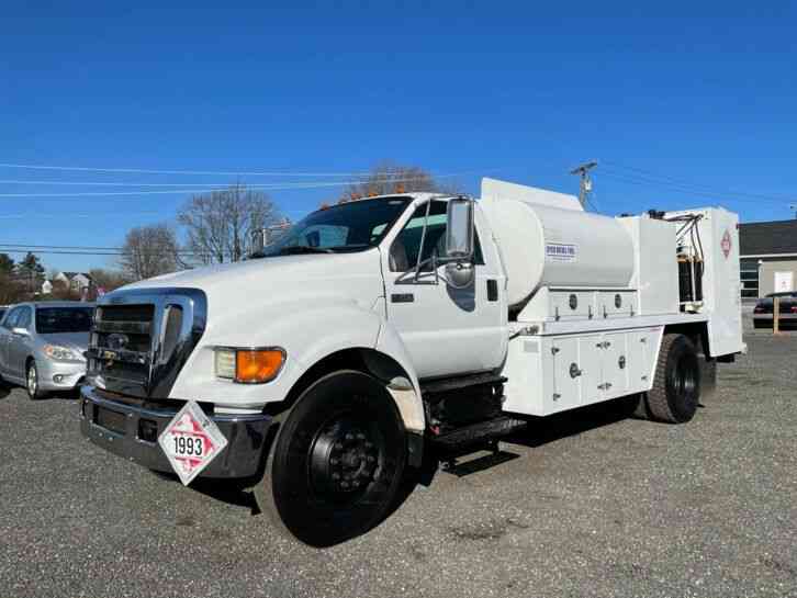 Ford F-750 (2005)