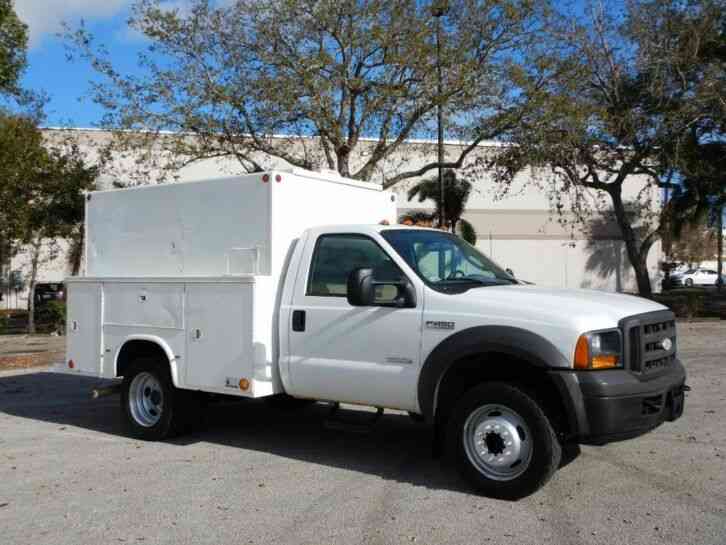 Ford F450 Super Duty Service Utility Truck (2005)