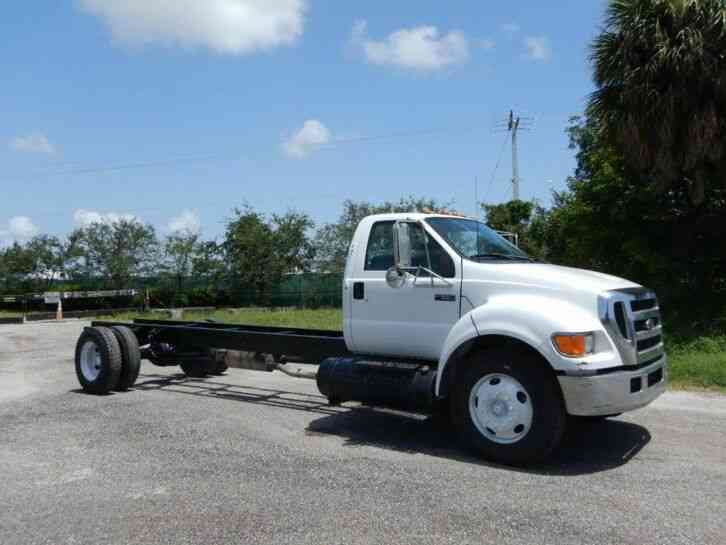 Ford Super Duty F-650 Cab Chassis (2005)