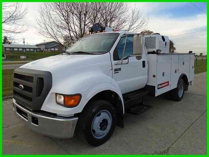 Ford F650 XL Pro Loader (2005)