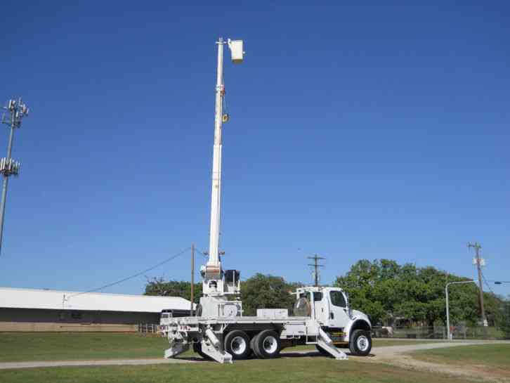 Freightliner Business Class M2 - 60' Boom with Remote & Bucket (2005)