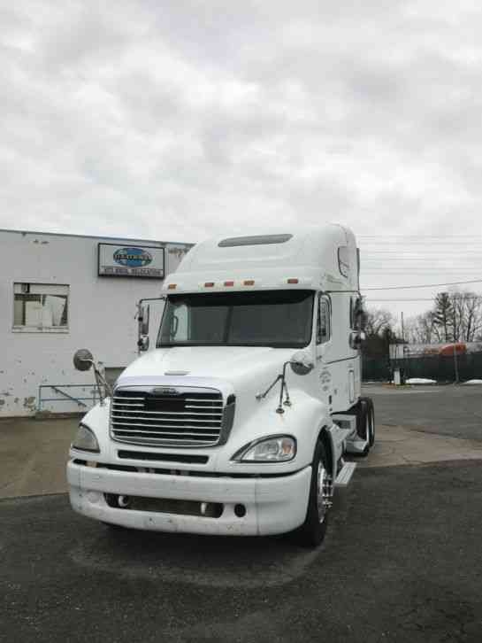 Freightliner COLUMBIA 120 (2005)