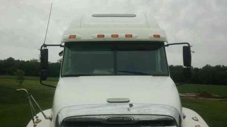 *2005 Freightliner Columbia *