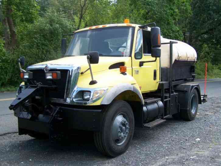 International 7300 (2005)