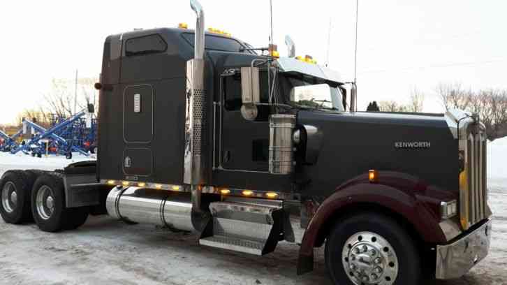 Kenworth W900L (2005)