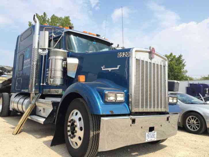 Kenworth W900L (2005)