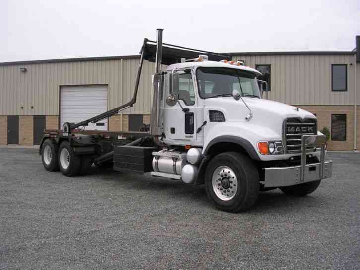 Mack CV713 (2005)