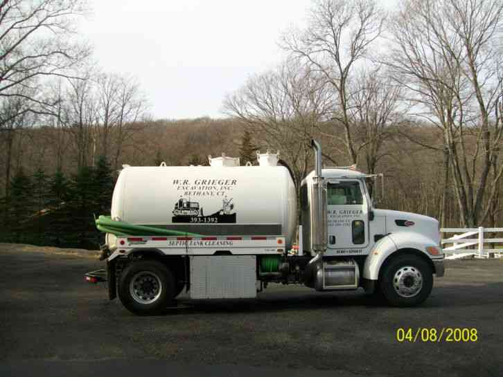 Peterbilt 335 (2005)