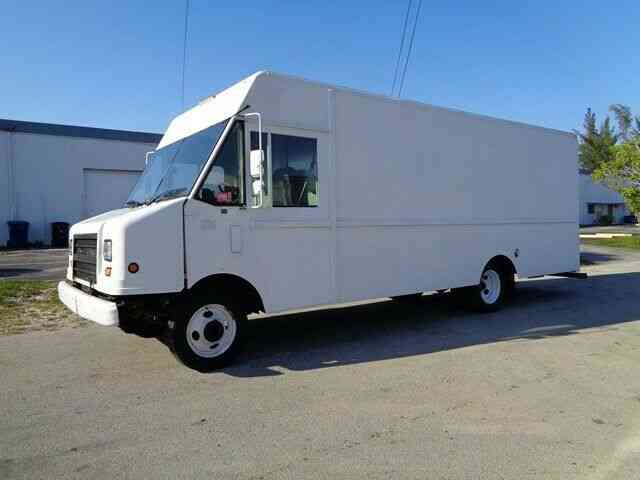 UTILIMASTER P42 STEP VAN (2005)