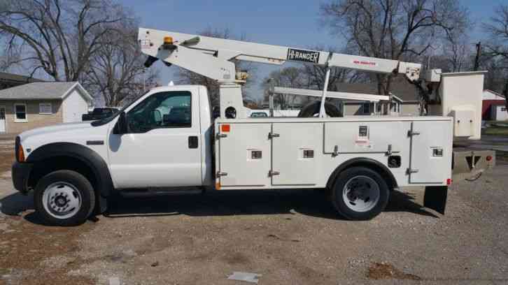 Ford 4X4 F450 BOOM BUCKET TRUCK (2006)