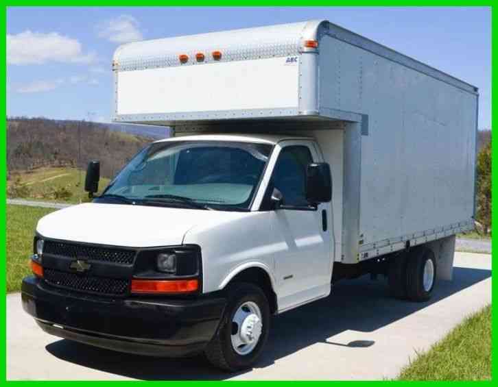 Chevrolet 3500 Duramax 16ft Box Truck / Attic (2006)