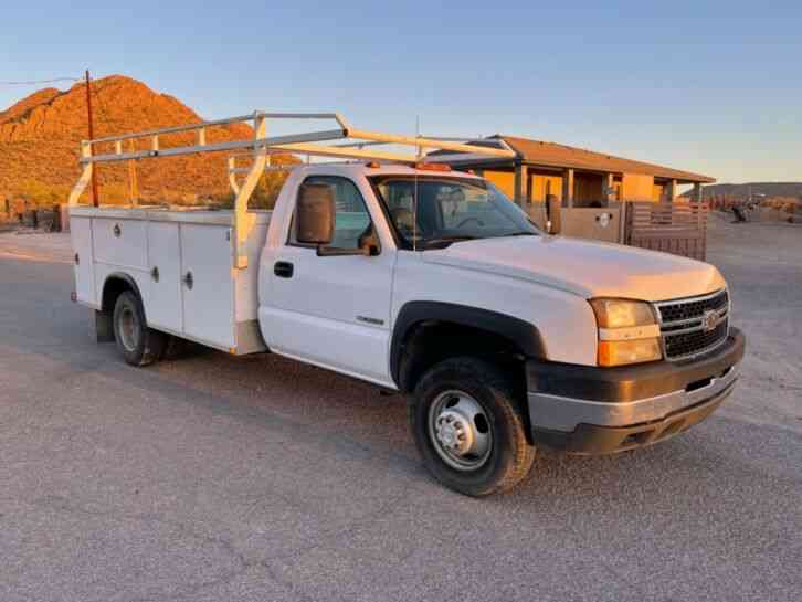 Chevrolet 3500 (2006)