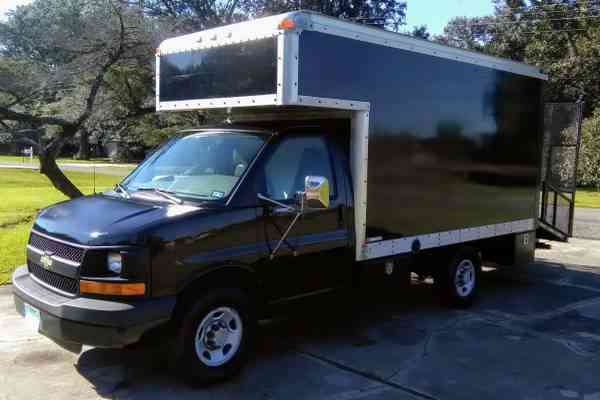 Chevrolet Landscape Ramp Box Van Truck Vanscaper / Backup Camera Bluetooth (2006)