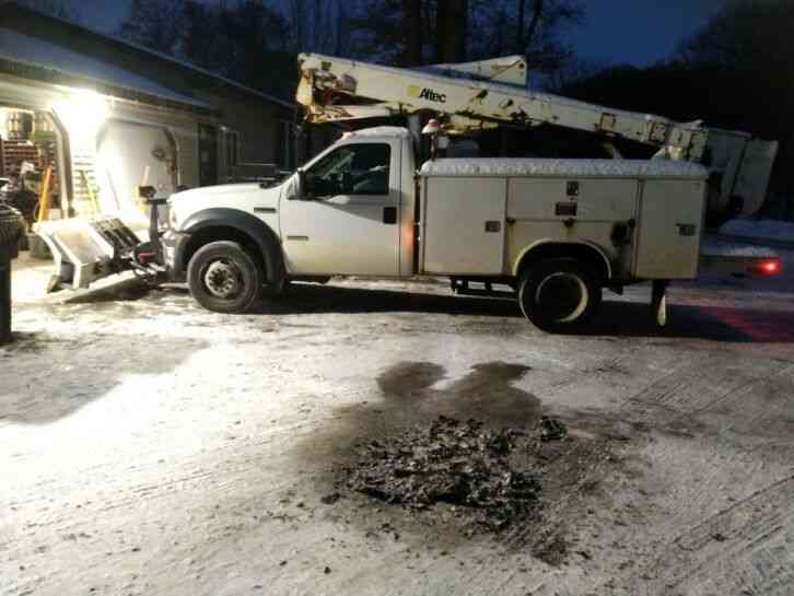 F550 Superduty 4x4 w/bucket and snowplow (2006)