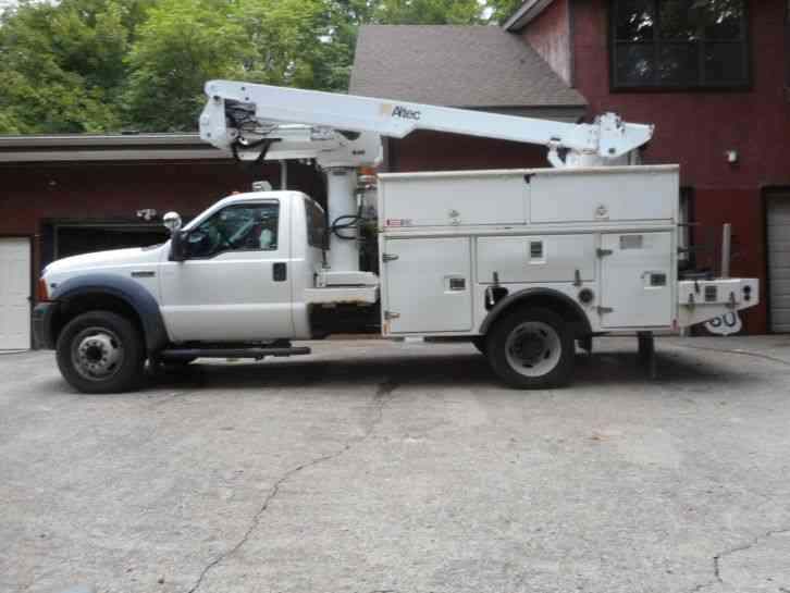 Ford 450xl/Altec 235 bucket (2006)