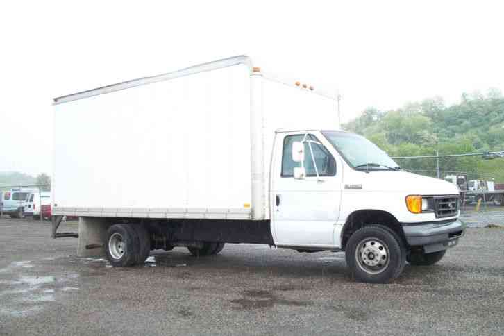 Ford E-450 (2006)