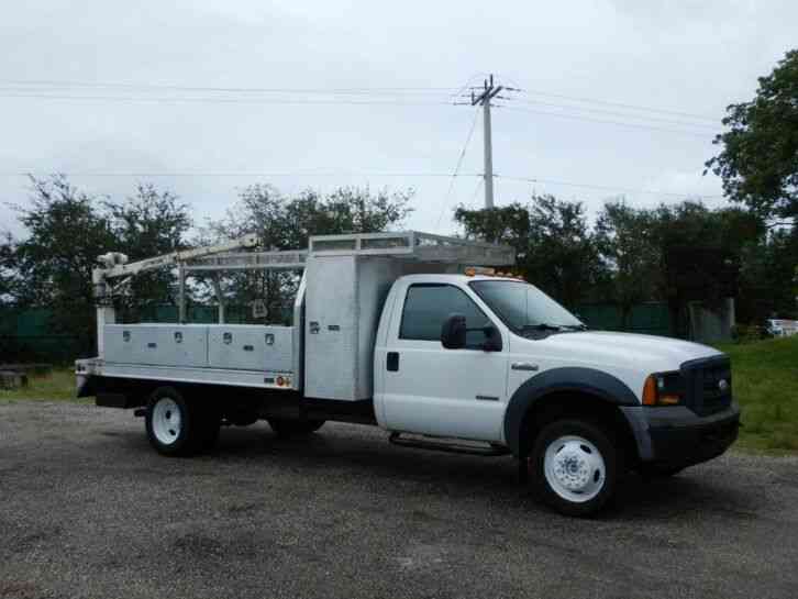 Ford F450 Super Duty Flatbed Crane Truck (2006)