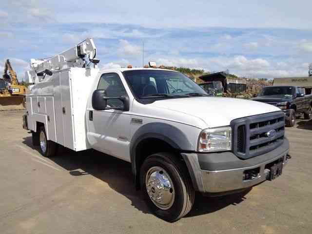 FORD F550 SERVICE MECHANICS 8000 LB CRANE TRUCK (2006)