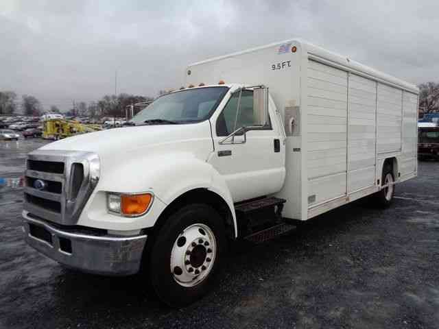 FORD F650 BEVERAGE TRUCK (2006)