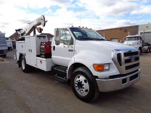 FORD F650 SERVICE MECHANICS (2006)