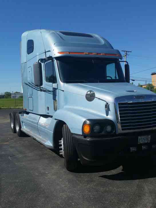 Freightliner Century (2006) : Sleeper Semi Trucks