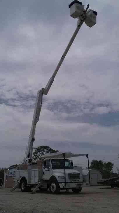 Freightliner M2-106 Double Bucket Truck (2006)