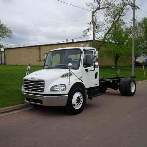 Freightliner M2 (2006)