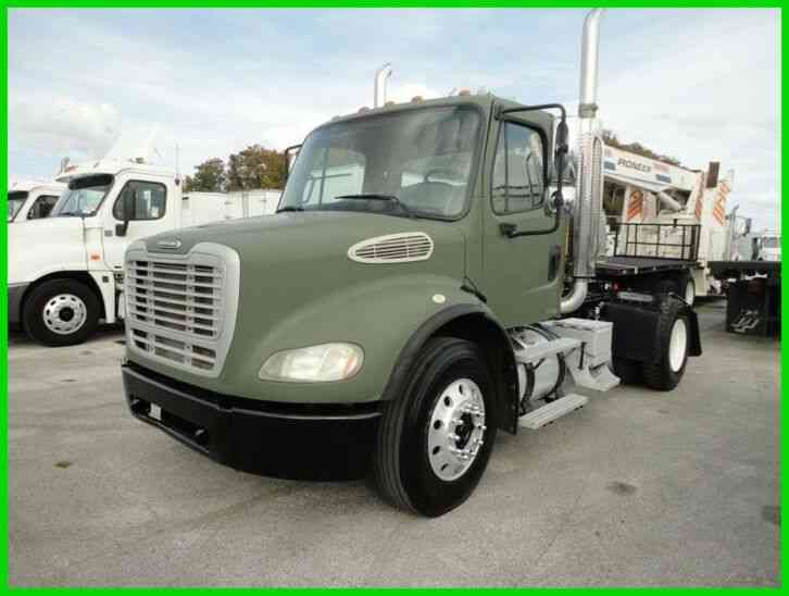 Freightliner M2 (2006)