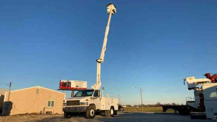 GMC C5500 Bucket Truck (2006)