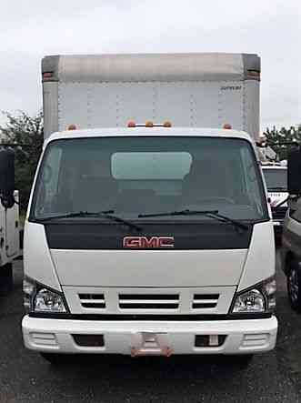 GMC W3500 BOX TRUCK (2006)