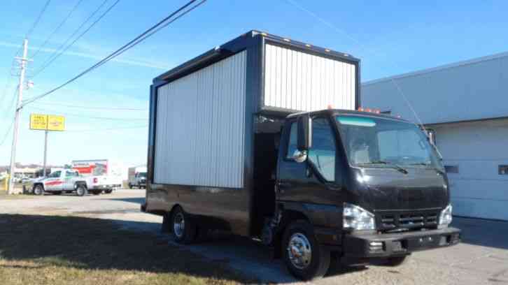 Izuzu N-Series (2006)