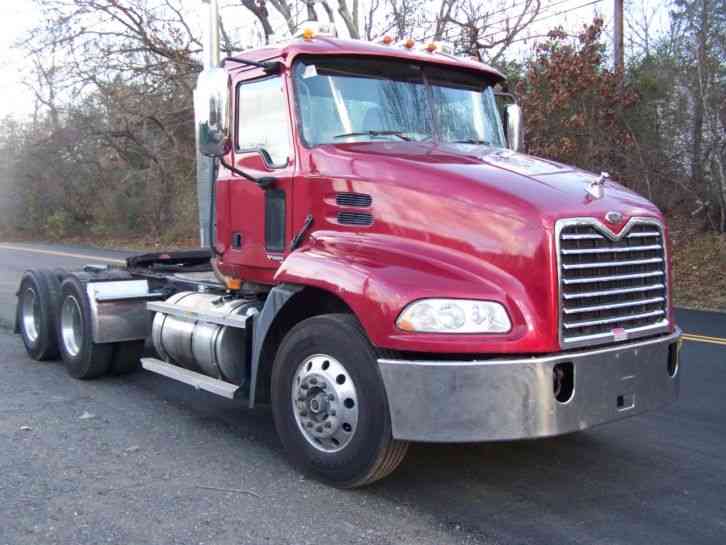 Mack CXN 613 (2006)