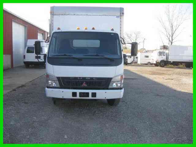 MITSUBISHI FUSO FE140 4 CYL TURBO DIESEL AUTO AC WITH 16 FOOT VAN BODY WITH LIFTGATE (2006)